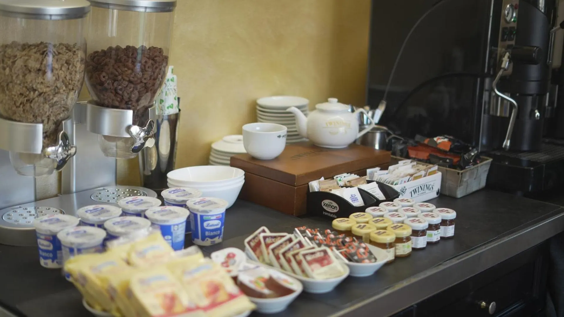 Domus Victoria Hotel Genoa Guest house